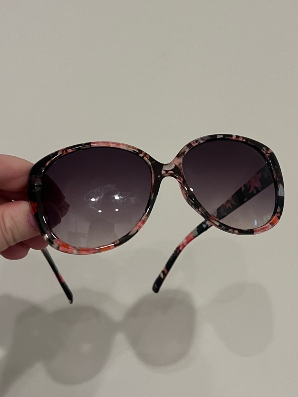 Floral pink white black and navy rim oversize sunglasses